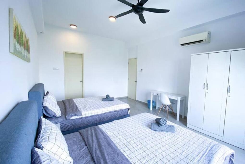Seaview! Big&kid Swimming Pool Atlantis Comfy 4-10pax 5 Mins To Jonker & Town