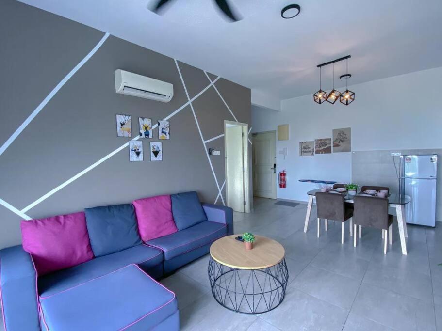 Apartment Seaview! Big&kid Swimming Pool Atlantis Comfy 4-10pax 5 Mins To Jonker & Town