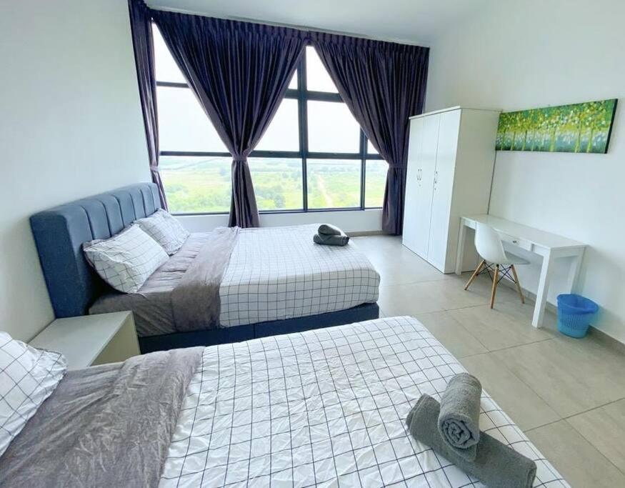 Seaview! Big&kid Swimming Pool Atlantis Comfy 4-10pax 5 Mins To Jonker & Town *