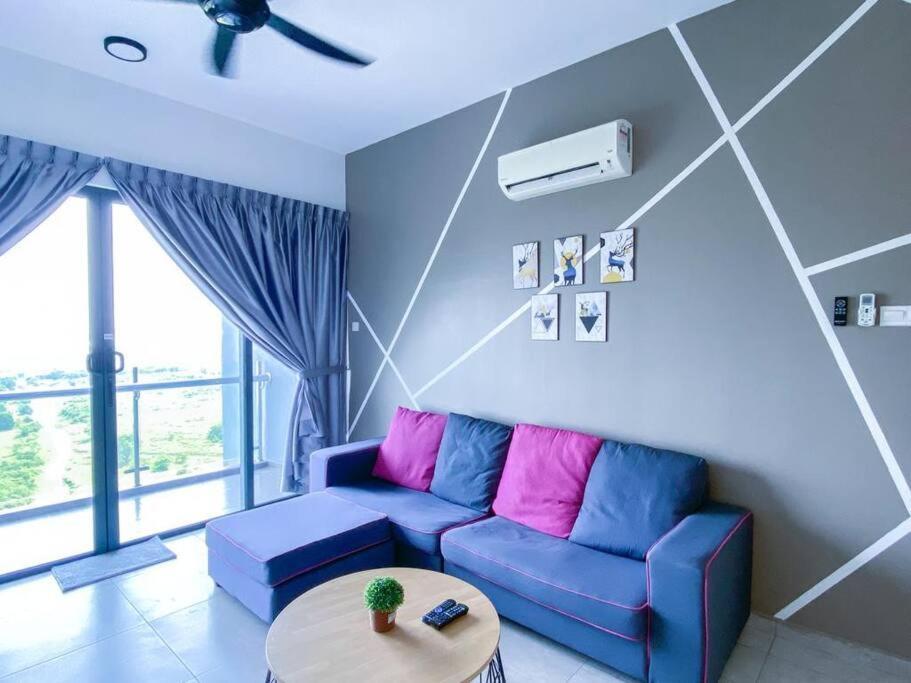 Seaview! Big&kid Swimming Pool Atlantis Comfy 4-10pax 5 Mins To Jonker & Town Apartment Malacca