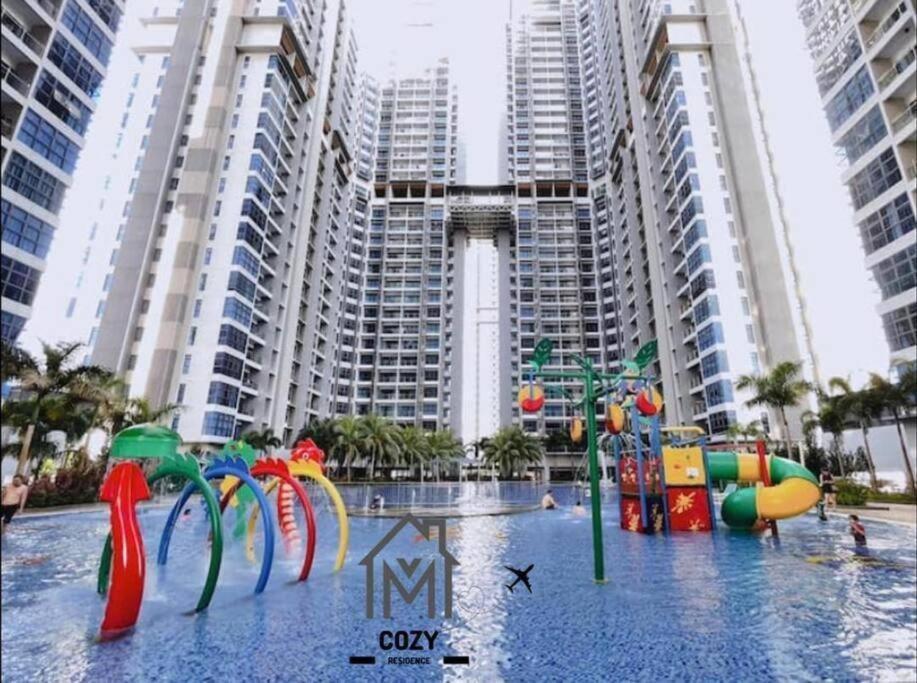 Apartment Seaview! Big&kid Swimming Pool Atlantis Comfy 4-10pax 5 Mins To Jonker & Town